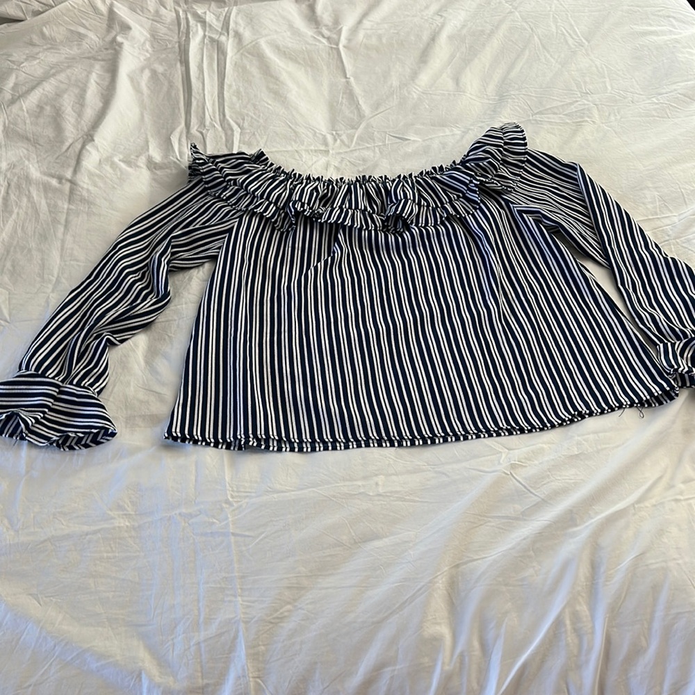 H&M navy blue and white striped off the shoulder blouse size 12.